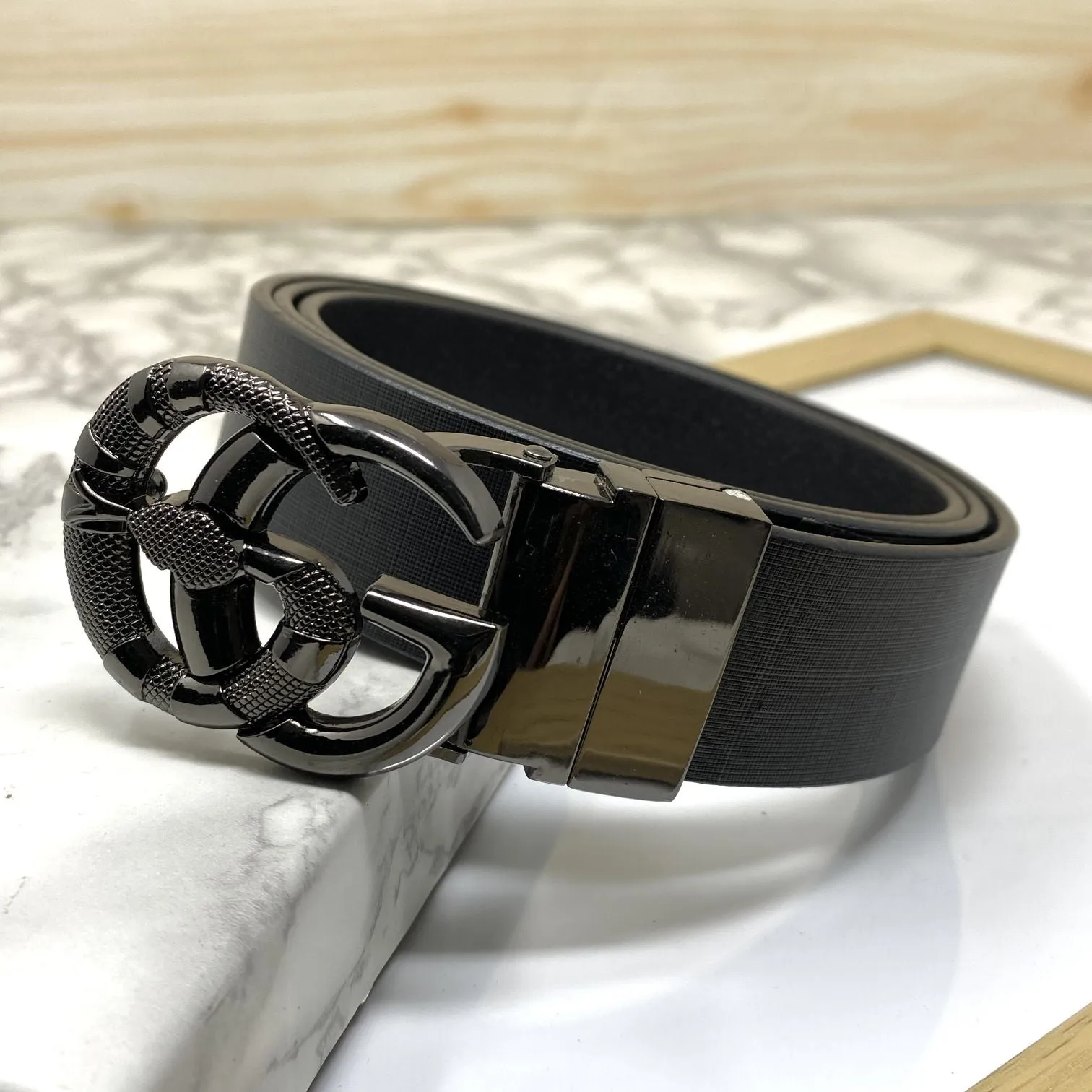 Classy Round Snake Design Leather Strap Belt-JoansParamount