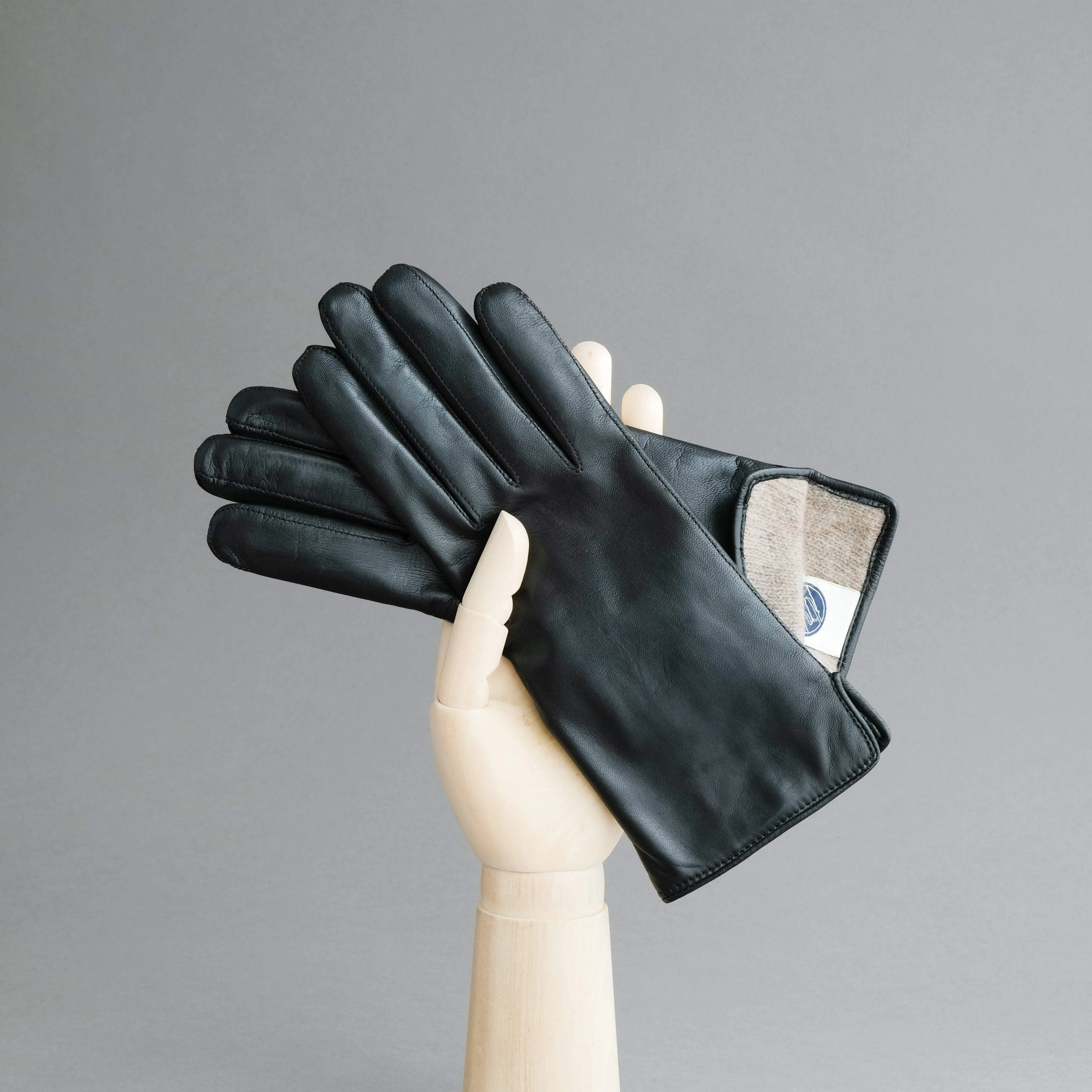 Ladies Gloves from Black Hair Sheep Nappa lined with Cashmere