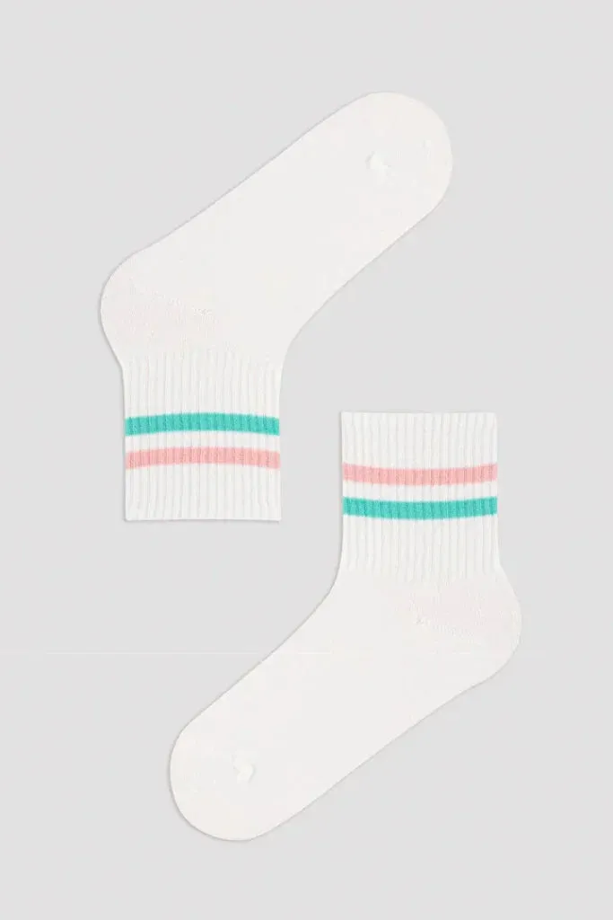 Step Up Your Socket Socks with Our Floral Check 3 Pcs Socks - Perfect for Every Occasion